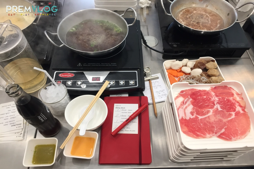 ชาบู ShabuLab Shabu Lab โต๊ะร้านอาหาร